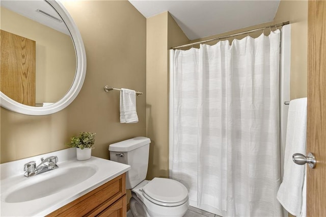 11684 44th Ave, Chippewa Falls, WI 54729 - full bath with vanity, toilet, and curtained shower