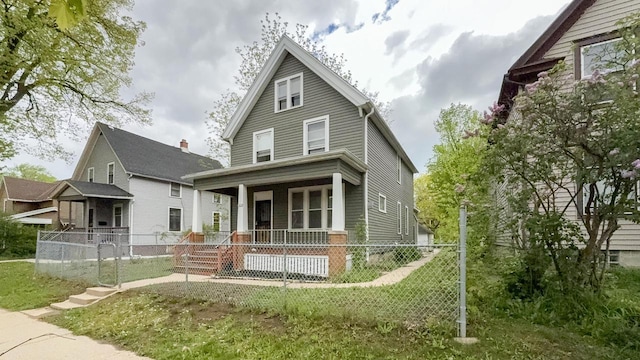 5410 N 37th St, Milwaukee, WI 53209 - american foursquare style home with a porch