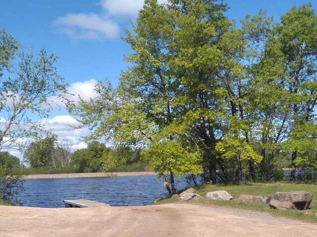 1552 Alpine Dr, Nekoosa, WI 54457