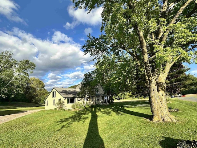 N2224 Wafle Rd, Mauston, WI 53948 - view of front facade featuring a front lawn
