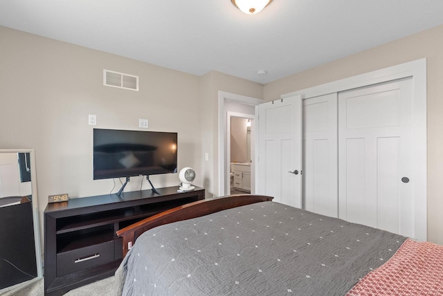 160 Candleberry Ln, Grafton, WI 53024 - carpeted bedroom with a closet