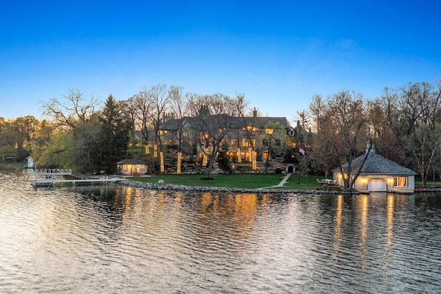4513 N Hewitts Point Rd, Oconomowoc, WI 53066