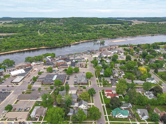 350 Washington St, Prairie Du Sac, WI 53578 - aerial overview of property's location featuring a large body of water, a forest, and nearby suburban area
