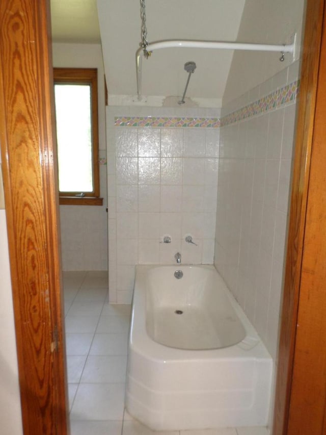 1909 91st St, Pleasant Prairie, WI 53158 - bathroom featuring tile patterned flooring