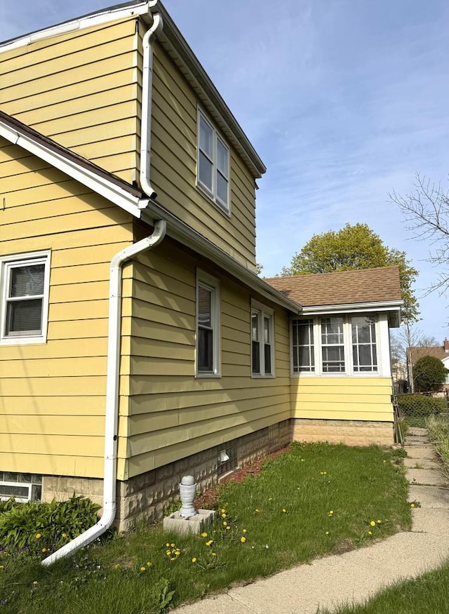 4717 N 19th St, Milwaukee, WI 53209 - view of side of property