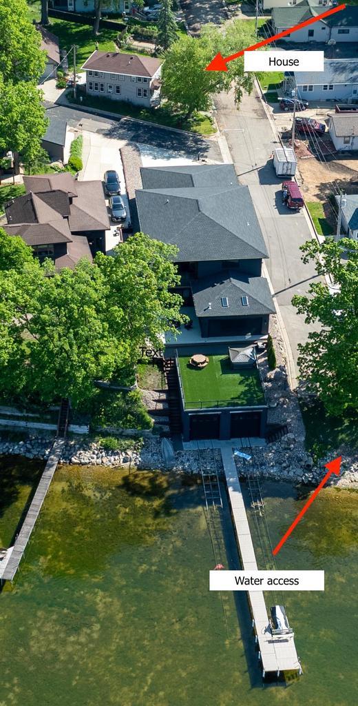 4512 Larson St, Mcfarland, WI 53558 - drone / aerial view
