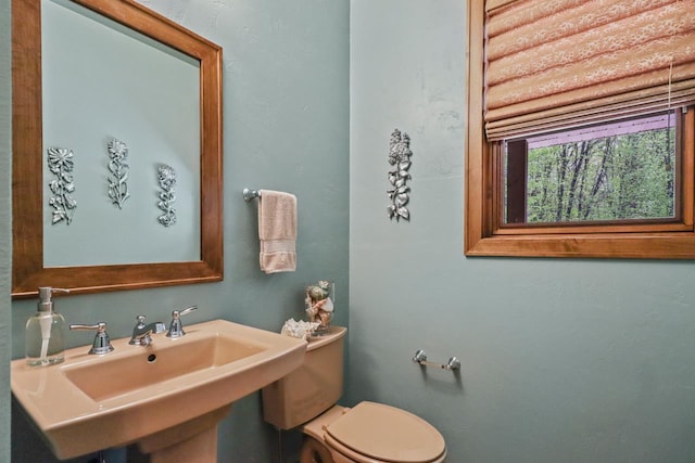 6383 Northwestern Dr, Rhinelander, WI 54501 - bathroom featuring a sink and toilet