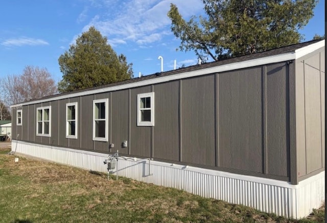 916 S Madison St Unit 9, Waupun, WI 53963 - view of side of home