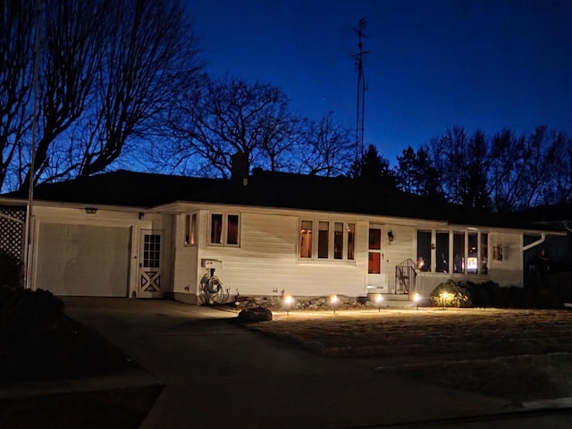 15 Wilson Ave, Fort Atkinson, WI 53538 - ranch-style house featuring a garage and concrete driveway