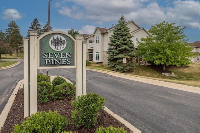 W141N9978 Seven Pines Way Unit 204, Germantown, WI 53022 - view of community / neighborhood sign