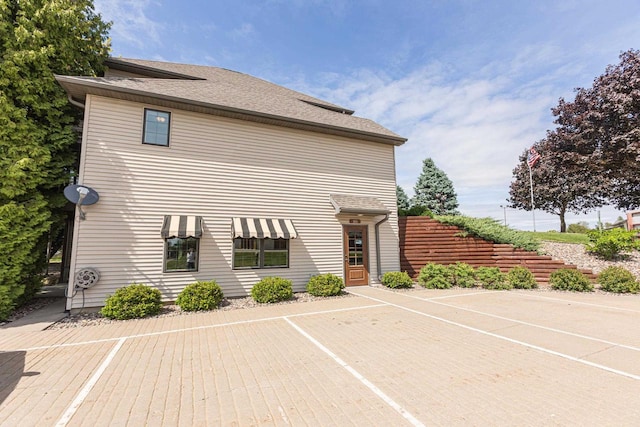 800 Ridge Ave, Platteville, WI 53818 - view of property with uncovered parking