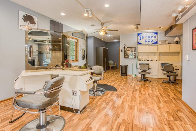800 Ridge Ave, Platteville, WI 53818 - home office featuring a ceiling fan, light wood-style flooring, a textured ceiling, recessed lighting, and baseboards