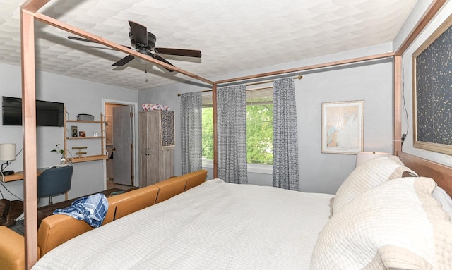 1081 E Elm Rd, Oak Creek, WI 53154 - bedroom with a ceiling fan