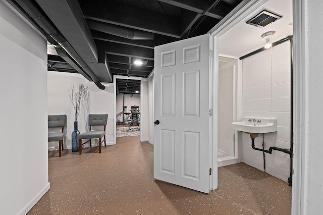 5002 N 24th Pl, Milwaukee, WI 53209 - view of hall
