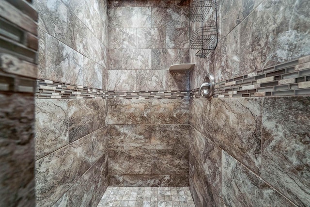 4201 Fieldcrest Dr, Kaukauna, WI 54130 - detailed view of a tile shower