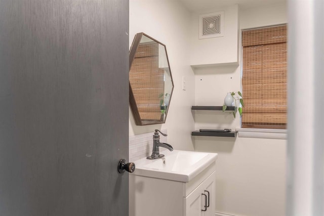 1230 Hiawatha Dr, Beaver Dam, WI 53916 - bathroom featuring vanity