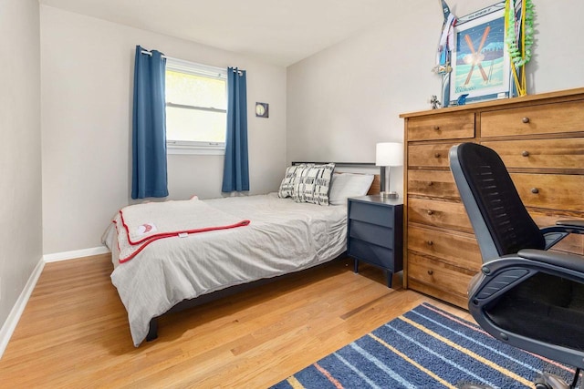 208 Edgewood Dr, Neenah, WI 54956 - bedroom featuring wood finished floors and baseboards
