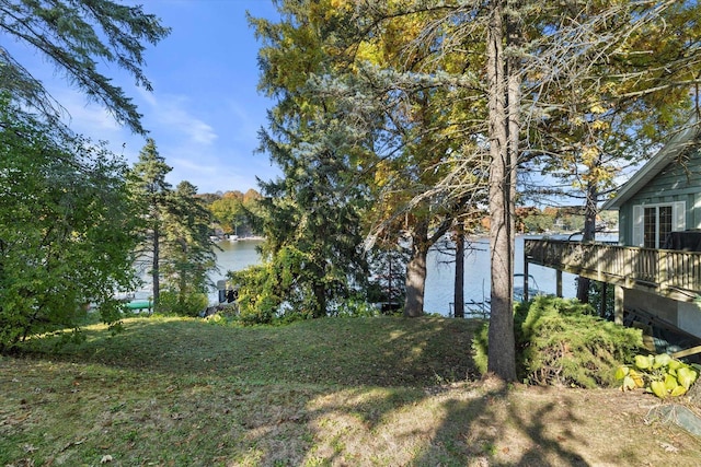 N53W34956 Rd B, Okauchee, WI 53069 - view of yard featuring a water view