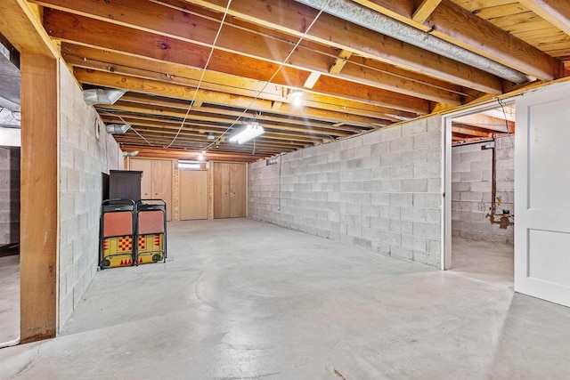 904 S Hamlin St, Shawano, WI 54166 - view of unfinished below grade area