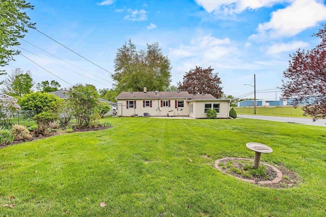 904 S Hamlin St, Shawano, WI 54166 - view of front of house featuring a patio
