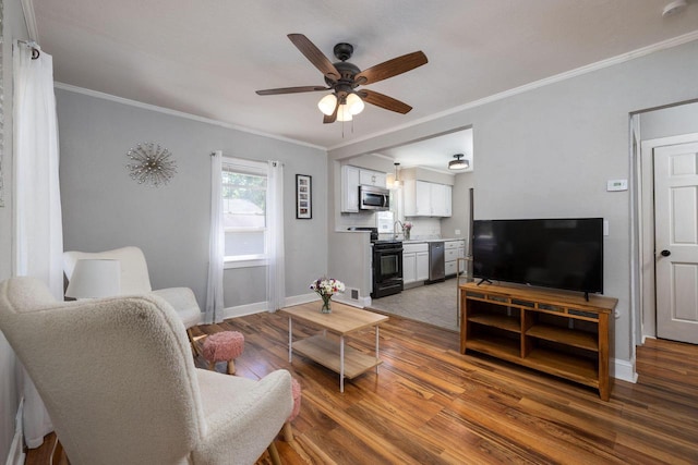 2801 Harvey St, La Crosse, WI 54603 - living room with wood finished floors, ornamental molding, baseboards, and a ceiling fan