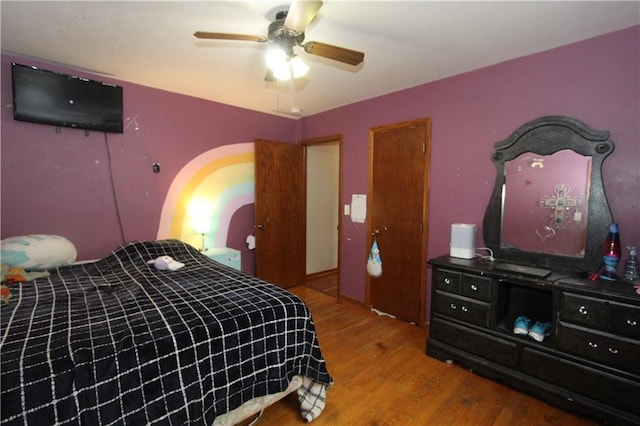 1808 Curtiss St, Eau Claire, WI 54703 - bedroom featuring wood finished floors and a ceiling fan