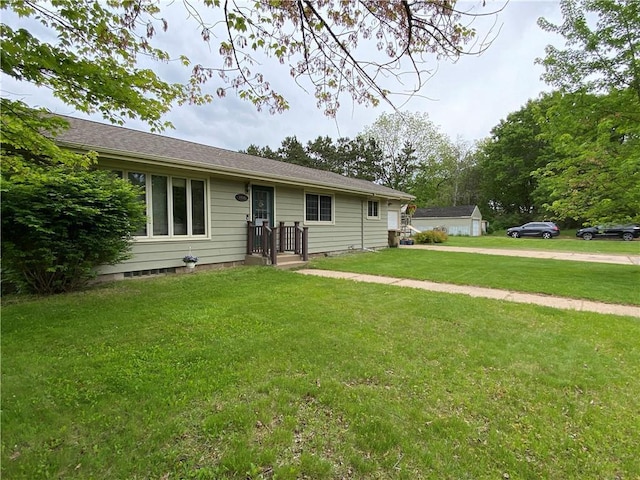 1808 Curtiss St, Eau Claire, WI 54703 - single story home with a front yard