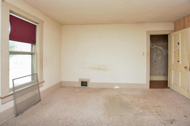 735 Oakwood St, Wild Rose, WI 54984 - unfurnished room with carpet flooring and baseboards