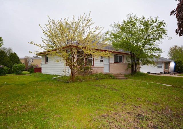 7928 W Clovernook St, Milwaukee, WI 53223 - ranch-style home featuring a front lawn and brick siding
