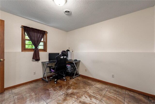 4868 183rd St, Chippewa Falls, WI 54729 - office space featuring a textured ceiling and baseboards