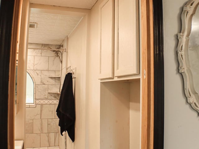 507 Janesville St, Oregon, WI 53575 - bathroom featuring a tile shower