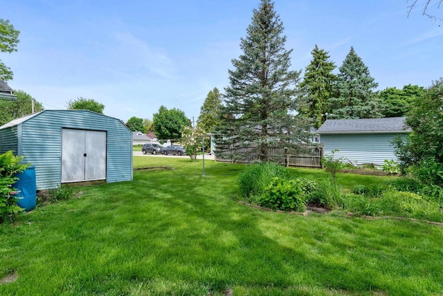 210 Gilmore Ave, Beaver Dam, WI 53916 - view of yard