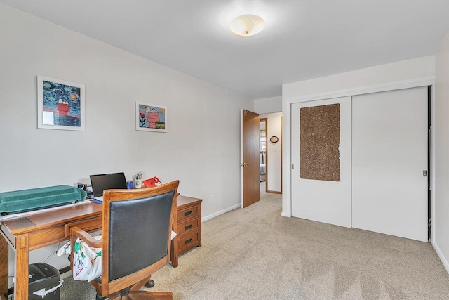 2117 N 27th St, Sheboygan, WI 53081 - office space with light carpet and baseboards