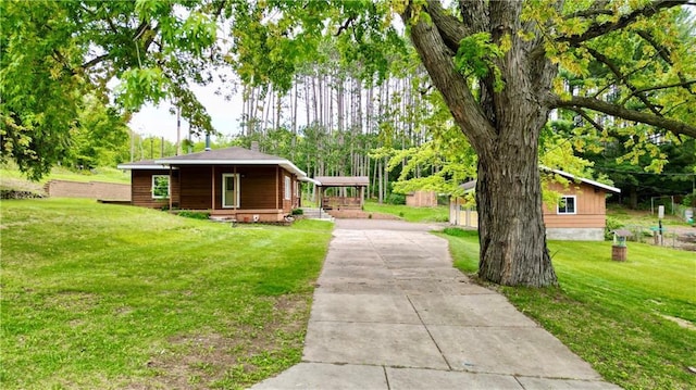 1217 Andover Ave, Eau Claire, WI 54703 - view of green lawn featuring driveway