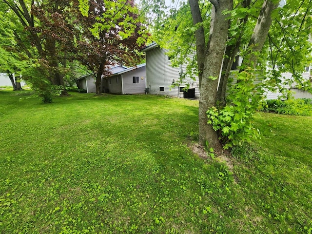 409 W Spence St, Colby, WI 54421 - view of green lawn