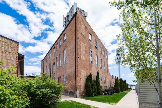 3059 N Weil St Unit 124, Milwaukee, WI 53212 - view of building exterior