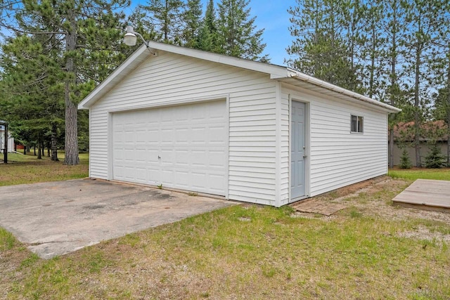 N9578 Dahleen Ln, Crivitz, WI 54114 - view of detached garage