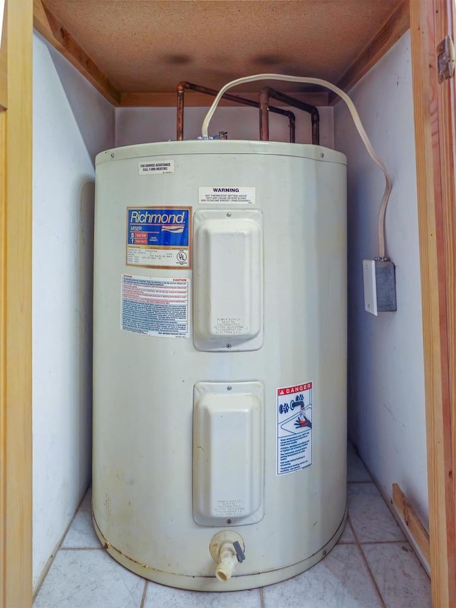 N9056 16th Ave, Neshkoro, WI 54960 - utility room with water heater