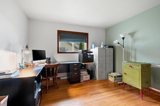 410 E Washington St, New London, WI 54961 - office with light wood-style floors