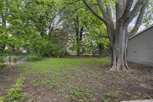 1054 Oxford Ct, Neenah, WI 54956 - view of yard