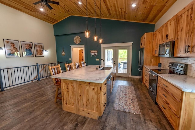 S1579 Butler Rd, Hillsboro, WI 54634 - kitchen with stainless steel appliances, wooden ceiling, high vaulted ceiling, a kitchen breakfast bar, and an island with sink