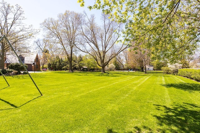 1030 Washington Ave, Oshkosh, WI 54901 - view of green lawn