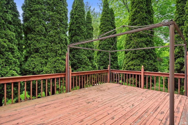 W159N4835 Graysland Dr Unit E, Menomonee Falls, WI 53051 - view of deck