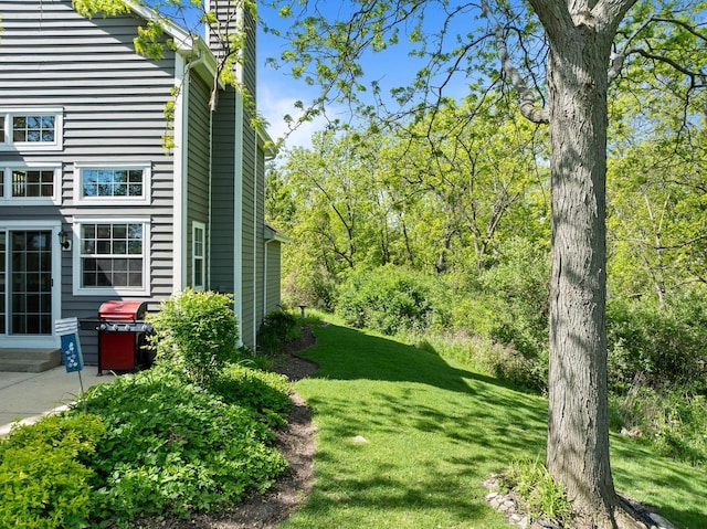 690 Valleyview Ct Unit 35-22, Lake Geneva, WI 53147 - view of green lawn