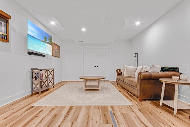 833 Red Hawk Dr, Walworth, WI 53184 - living area featuring light wood-style floors, recessed lighting, and baseboards