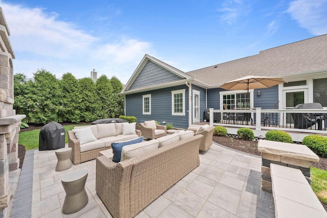 833 Red Hawk Dr, Walworth, WI 53184 - view of patio with outdoor lounge area