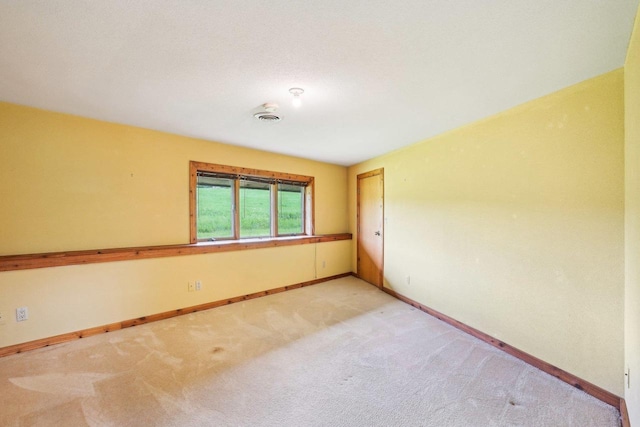 1510 County Road Qq, Mineral Point, WI 53565 - unfurnished room with light carpet and baseboards