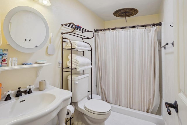 354 Pine Ct, Muscoda, WI 53573 - full bath with a sink, toilet, and curtained shower