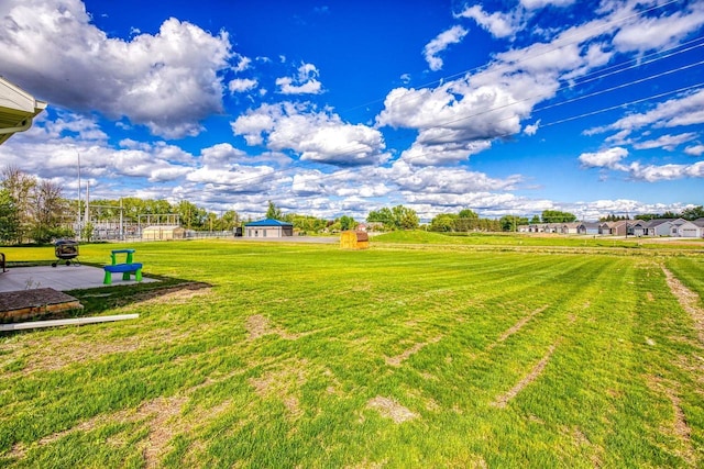 1732 Patriot Way, Neenah, WI 54956 - view of green lawn