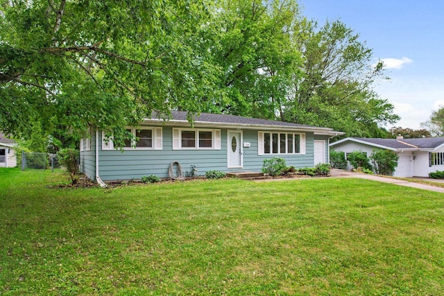 109 Cherry St, Edgerton, WI 53534 - ranch-style home with driveway